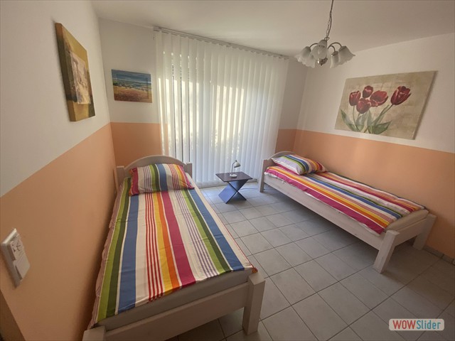 2. schlafzimmer mit einzelbetten